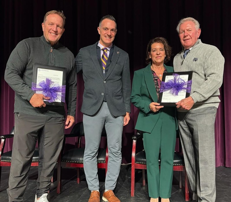 Christian Brothers Academy students and faculty had the opportunity to listen to real estate executive Dan Murphy ‘65 and his brother Pat Murphy ’77, current manager of the Milwaukee Brewers, as they presented “Life Lessons in Business and the Ballfield” on Tuesday, Nov. 12 at the Dan Byrne ’70 Performing Arts Center.